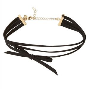 Suede bow choker